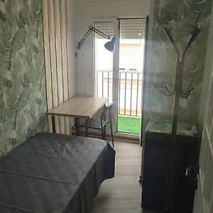 https://cervantes-rooms.hotelsincadiz.net